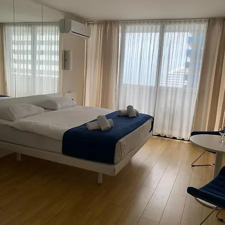 Lux Apart Hotel 555 Batumi Zewnętrze zdjęcie
