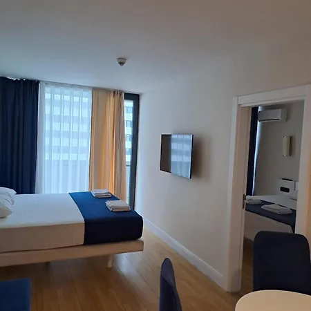Lux Apart Hotel 555 Batumi Zewnętrze zdjęcie