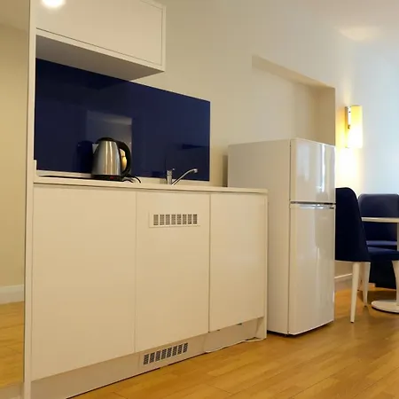 Lux Apart Hotel 555 Batumi Zewnętrze zdjęcie
