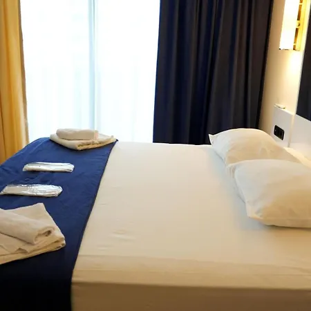 Lux Apart Hotel 555 Batumi Zewnętrze zdjęcie
