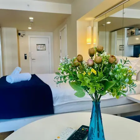Lux Apart Hotel 555 Batumi Zewnętrze zdjęcie