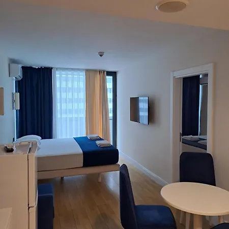Lux Apart Hotel 555 Batumi Pokój zdjęcie