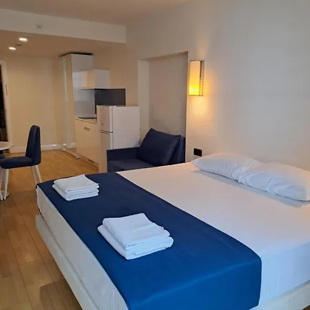 Lux Apart Hotel 555 Batumi Pokój zdjęcie
