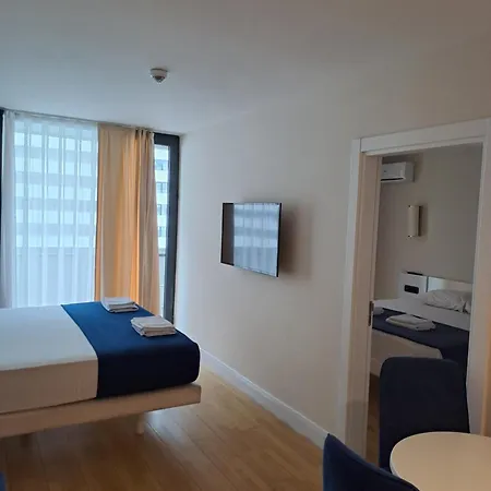 Lux Apart Hotel 555 Batumi Pokój zdjęcie