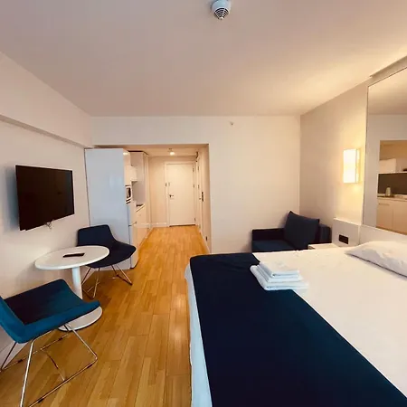 Lux Apart Hotel 555 Batumi Pokój zdjęcie