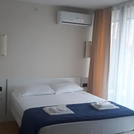 Lux Apart Hotel 555 Batumi Pokój zdjęcie